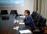 Wuhan - Prof. ZHU Talks With Interview Candidates
