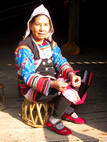 Yunnan - Jinuo (基诺族) Weavers