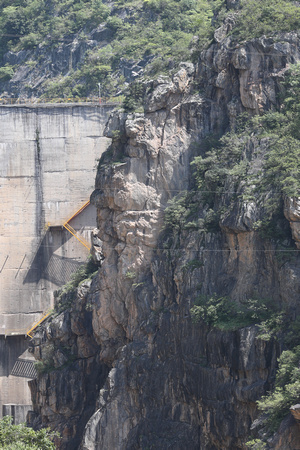 Baohe Dam and Stone